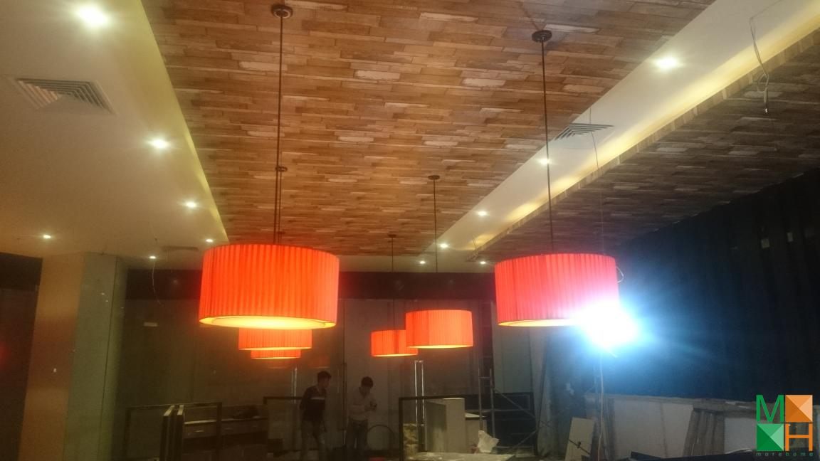 thi-cong-giay-dan-tuong-tai-toa-nha-IPH (10)